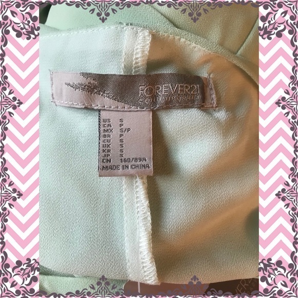 DARLING NWT DRESSπππ - Picture 7 of 8